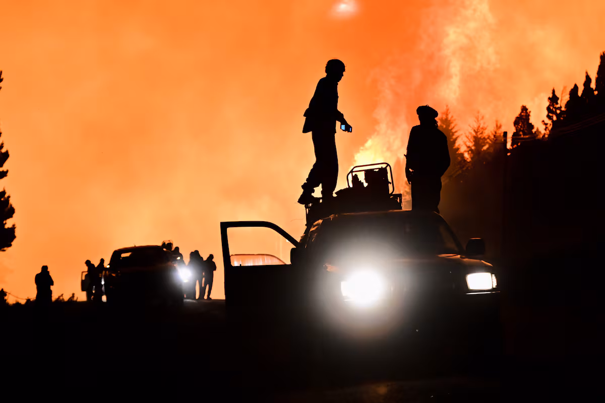 Incendios forestales devastan la Patagonia argentina, en imágenes EL PAÍS