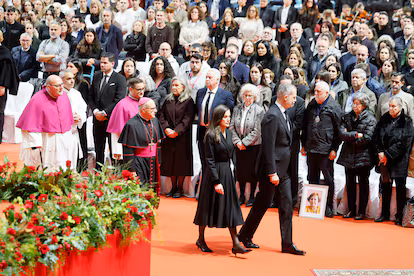 La hija de una de las víctimas de Adamuz en el funeral: “Solo la verdad nos ayudará a curar esta herida” La hija de una de las víctimas de Adamuz en el funeral: “Solo la verdad nos ayudará a curar esta herida”