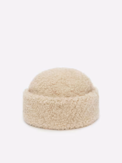 Cómo llevar el borreguito, el tejido más amoroso, en 2026 Cómo llevar el borreguito, el tejido más amoroso, en 2026