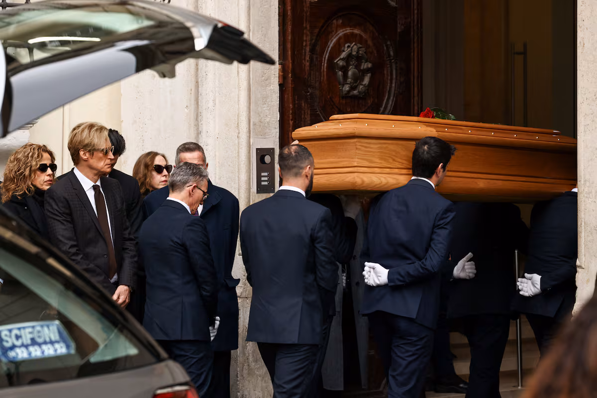 La capilla ardiente de Valentino en Roma, en imágenes EL PAÍS