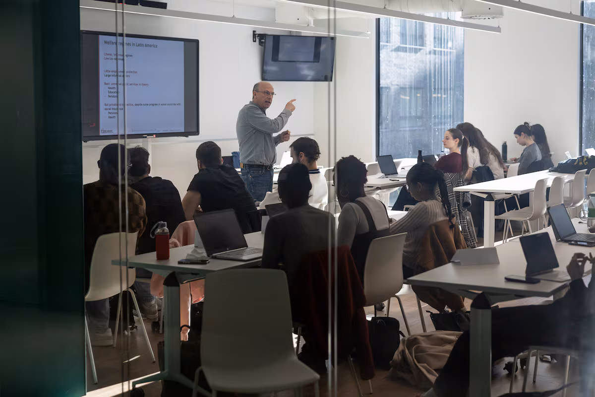 La mayoría de los centros universitarios extranjeros que operan en España esquivan el radar del Estado EL PAÍS