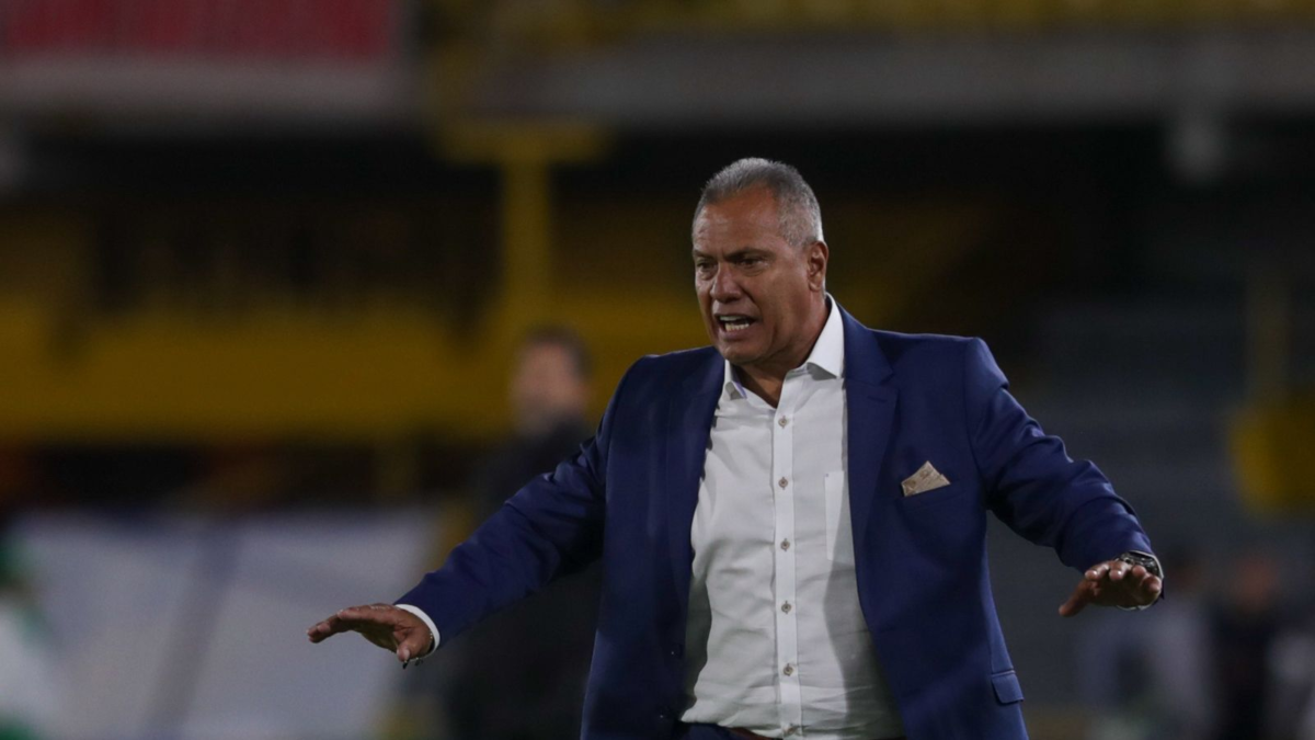 La primera entrevista de Hernán Torres tras su salida de Millonarios: 'Siempre somos nosotros los que pagamos' La primera entrevista de Hernán Torres tras su salida de Millonarios: 'Siempre somos nosotros los que pagamos'