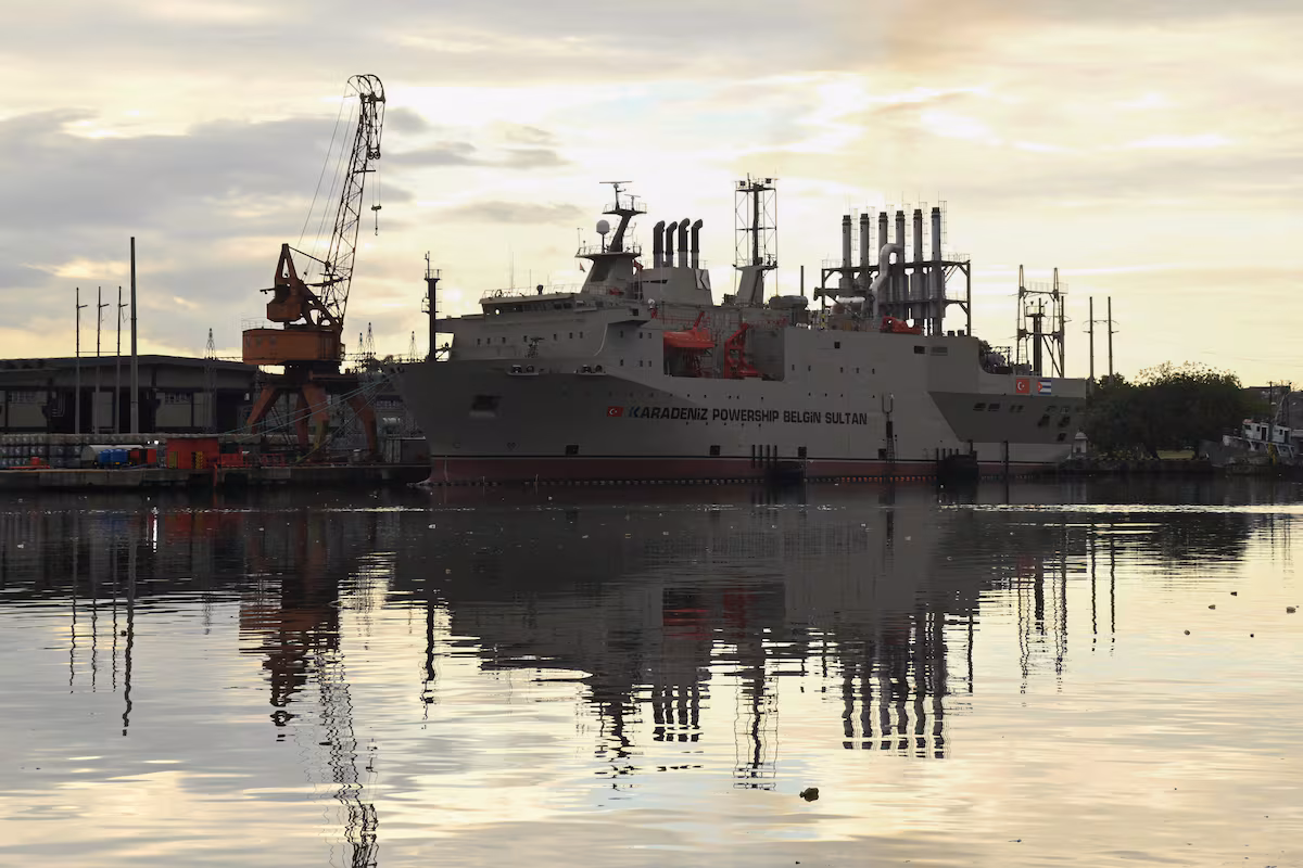 México evita los detalles sobre los envíos de petróleo a Cuba EL PAÍS