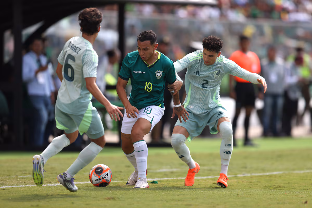 México gana con angustias frente a Bolivia EL PAÍS