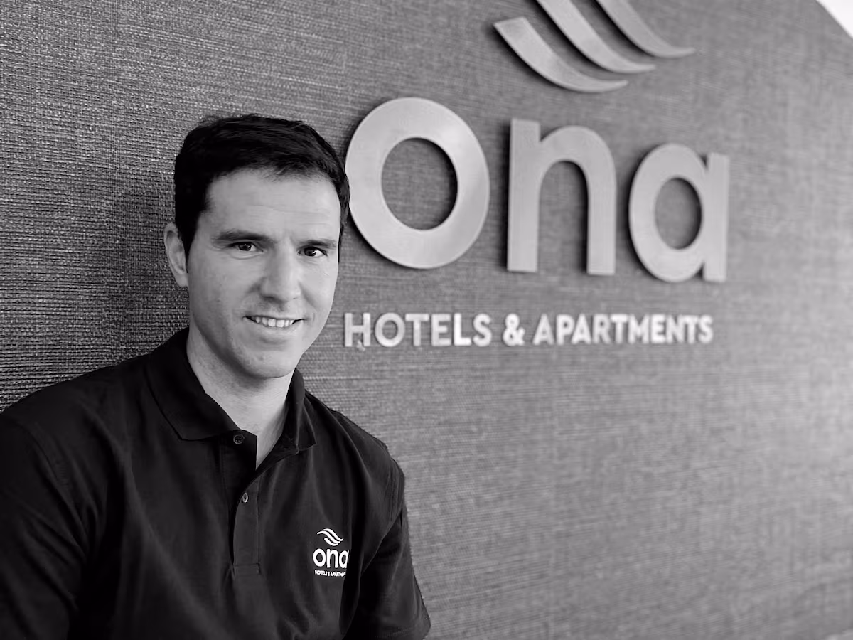 Nacho Barrau (Ona Hotels & Apartments): “Busco patrocinador para un equipo de ‘car cross” EL PAÍS