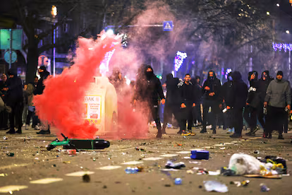 “Nuestros gobernantes trabajan para la mafia”: la generación Z de Bulgaria no se rinde “Nuestros gobernantes trabajan para la mafia”: la generación Z de Bulgaria no se rinde