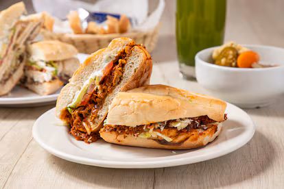 Diez platillos imprescindibles para conocer la gastronomía mexicana Diez platillos imprescindibles para conocer la gastronomía mexicana