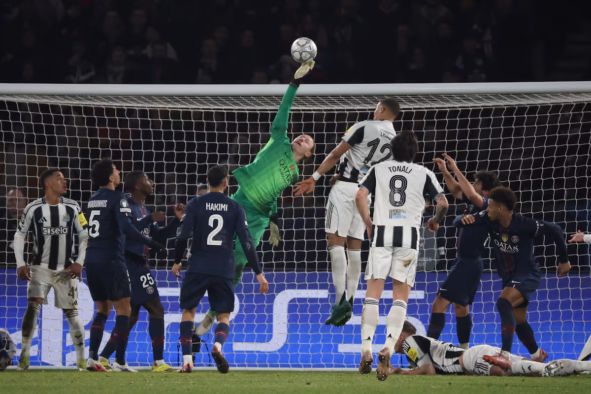 PSG y Newcastle chocan y se van juntos al purgatorio de los dieciseisavos Diego Torres