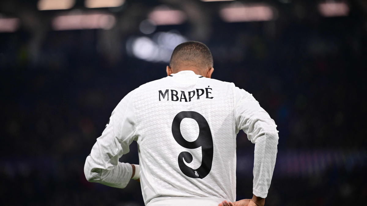 Real Madrid recupera a Kylian Mbappé para la final de la Supercopa de España contra el Barcelona Real Madrid recupera a Kylian Mbappé para la final de la Supercopa de España contra el Barcelona