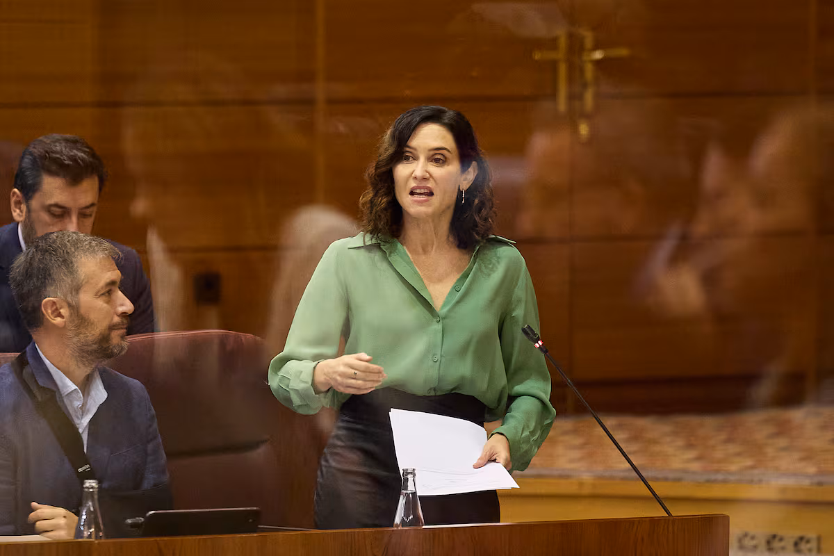 Sanidad denuncia al Gobierno de Ayuso por no tener registro de objetores del aborto EL PAÍS