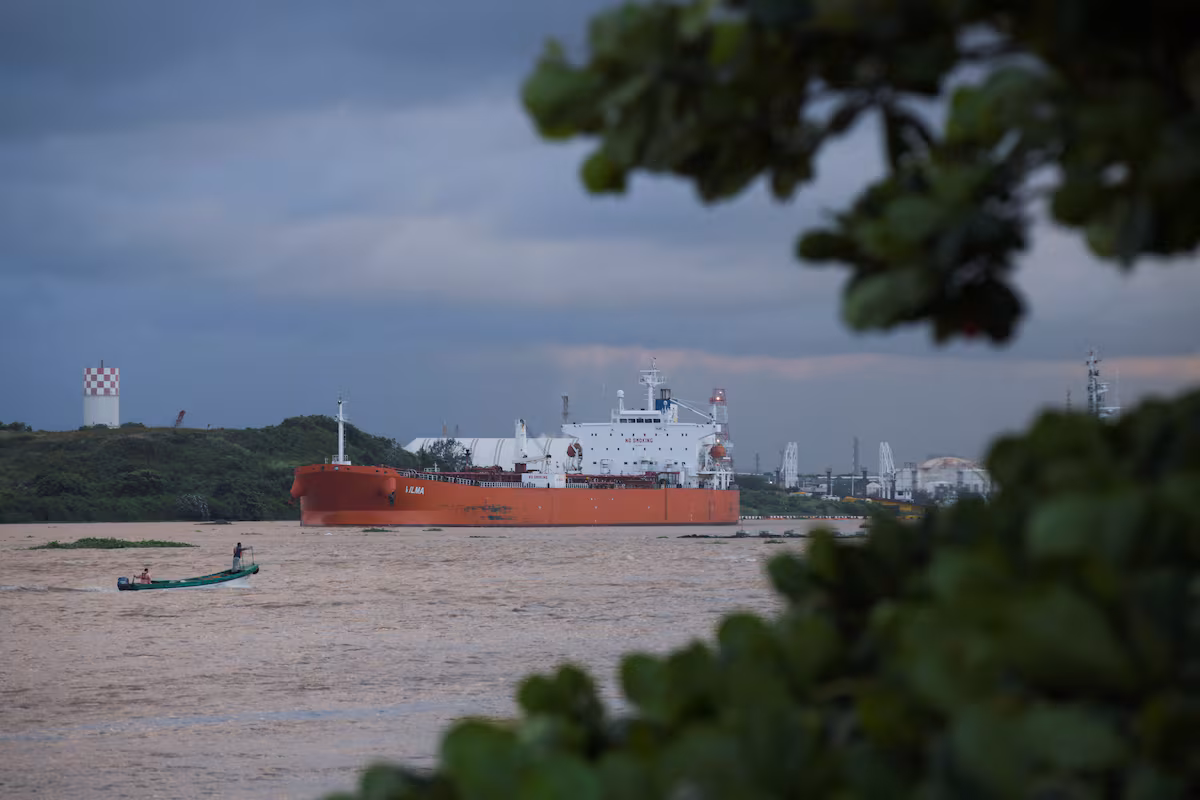 Sheinbaum defiende que la decisión de dejar de enviar petróleo a Cuba es de Pemex EL PAÍS