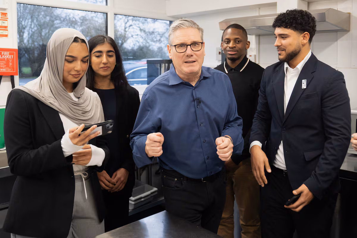 Starmer se atrinchera ante los rivales internos que aspiran al liderazgo del Partido Laborista EL PAÍS