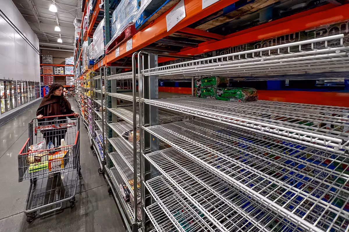 Supermercados vacíos y miles de vuelos cancelados en Estados Unidos ante la “catastrófica” tormenta invernal ‘Fern’ Supermercados vacíos y miles de vuelos cancelados en Estados Unidos ante la “catastrófica” tormenta invernal ‘Fern’