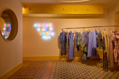 Celia B, la historia de la marca de moda de Oviedo nacida en Shanghái que conquista Estados Unidos (y Netflix) con sus diseños coloridos Celia B, la historia de la marca de moda de Oviedo nacida en Shanghái que conquista Estados Unidos (y Netflix) con sus diseños coloridos