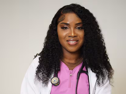 Funcionarias, migrantes, empresarios y periodistas: vidas truncadas por el primer año de Trump Funcionarias, migrantes, empresarios y periodistas: vidas truncadas por el primer año de Trump