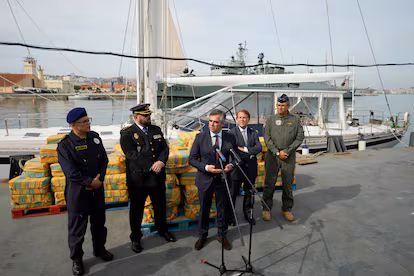 Lanzarse al mar para atrapar a los ‘número uno’ de la droga y sus alijos Lanzarse al mar para atrapar a los ‘número uno’ de la droga y sus alijos