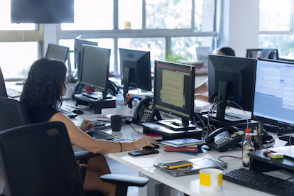 ¿Y ahora qué hago con la IA? Todas las empresas se abrazan al futuro, pero pocas saben qué hacer con él ¿Y ahora qué hago con la IA? Todas las empresas se abrazan al futuro, pero pocas saben qué hacer con él