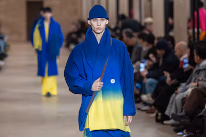 “Placeres egoístas”: con discreción, la moda en París apuesta por el lujo “Placeres egoístas”: con discreción, la moda en París apuesta por el lujo