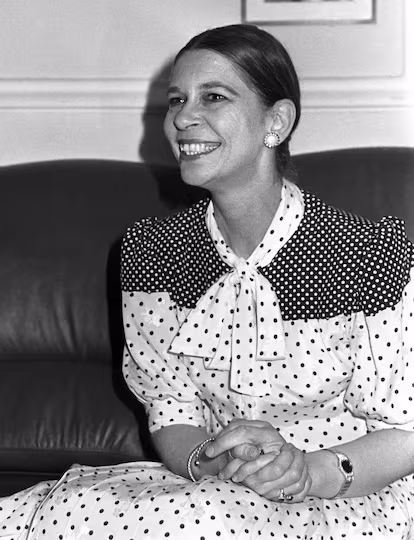 Muere Irene de Grecia, la princesa de las mil caras: hermana de la reina Sofía, arqueóloga, concertista, animalista y ufóloga Muere Irene de Grecia, la princesa de las mil caras: hermana de la reina Sofía, arqueóloga, concertista, animalista y ufóloga